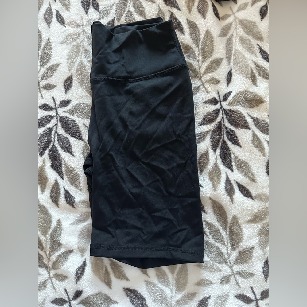Bundle Move Your Body apparel biker shorts